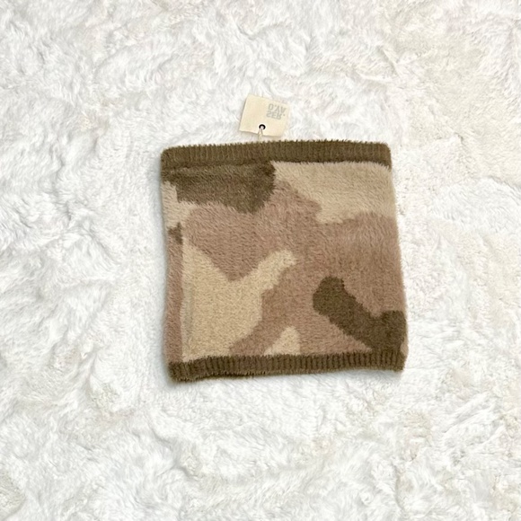 SER.O.YA Brushed Mini Skirt - Picture 4 of 6